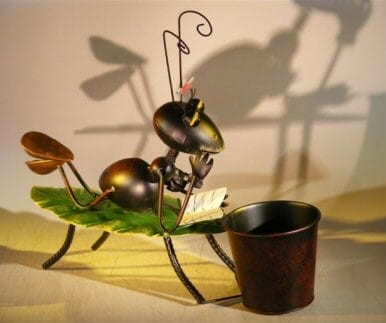 Metal Ant Garden Pot Decoration with Movable Head and Attached Pot Holder 16.0 x 5.0 x 14.0 Tall